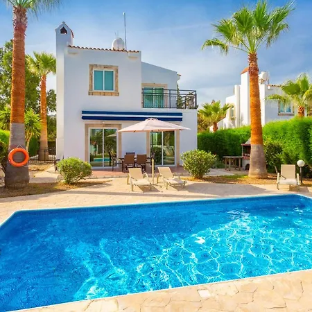 Villa Chrysanthemum